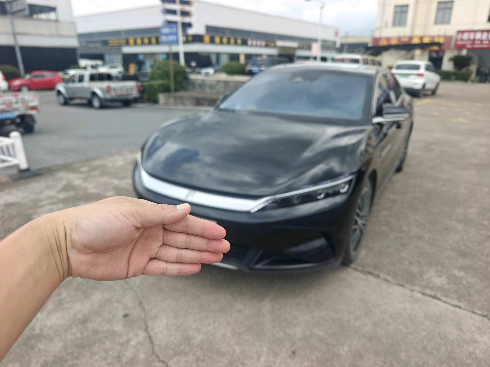 BYD Han 2023 BYD Han 2023 car image