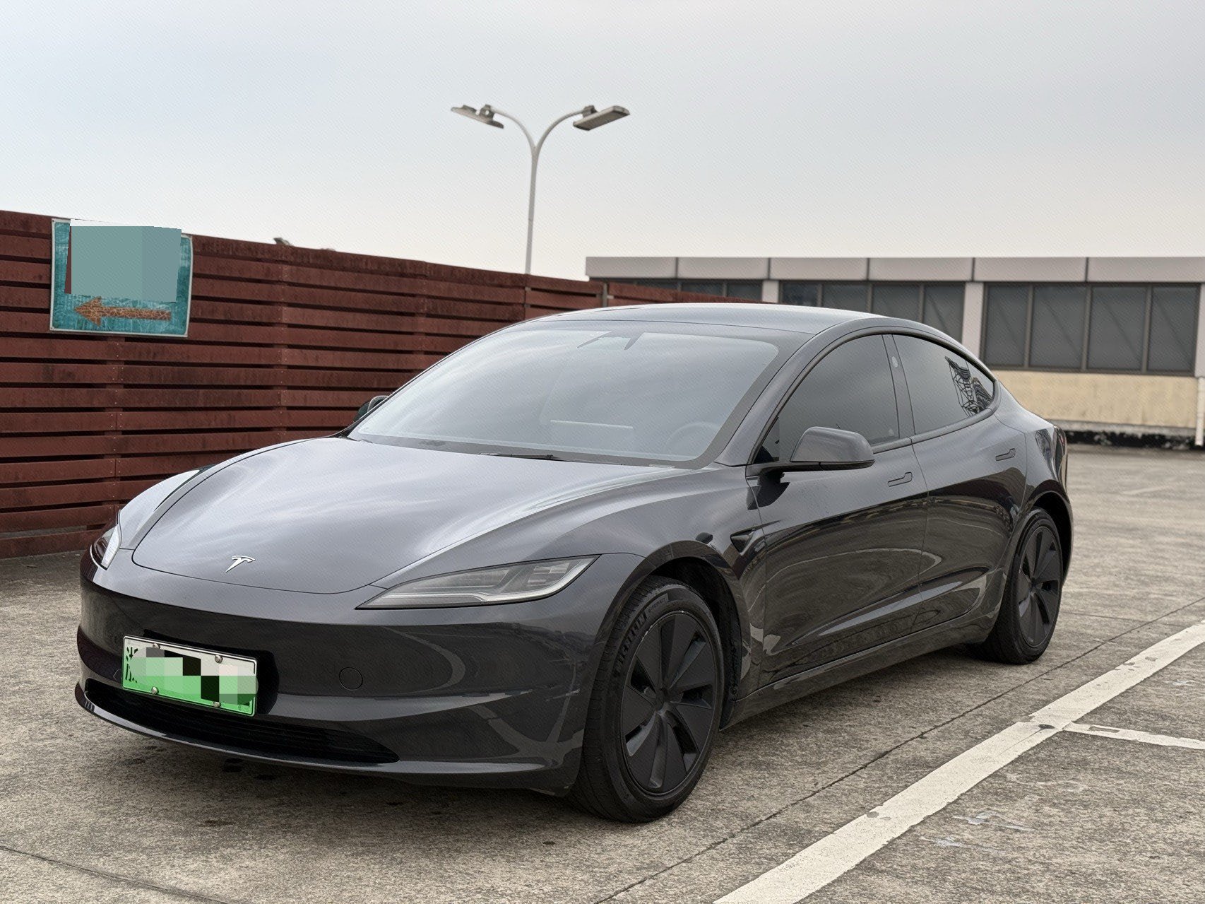 Tesla Model 3 2024 car image 