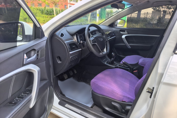 GEELY Emgrand 2017 car image #11