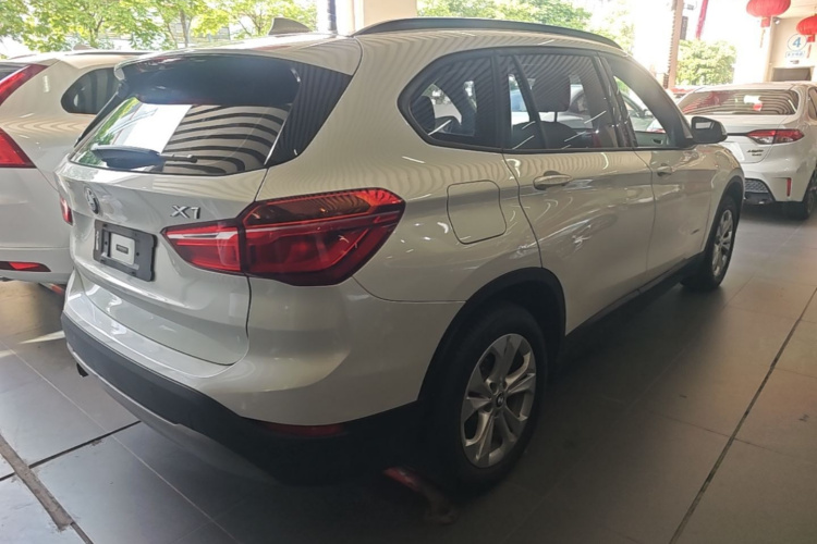 BMW X1 2017 #7 BMW X1 2017 immagine di auto #7
