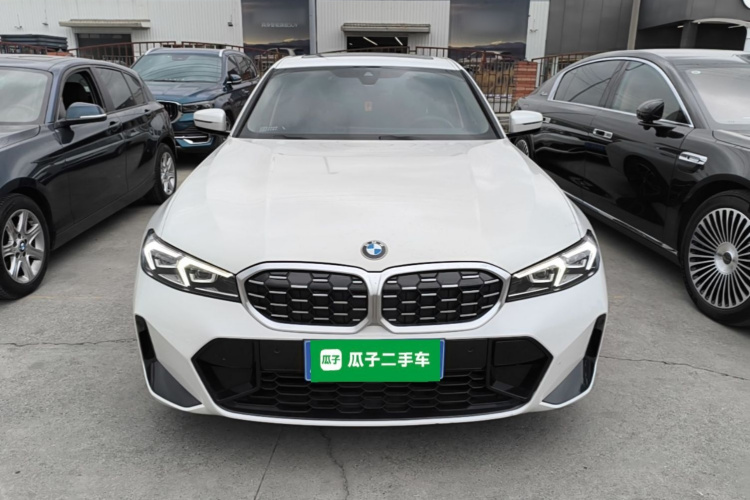 BMW 3 Series 2024 #3 BMW 3 Series 2024 car image #3