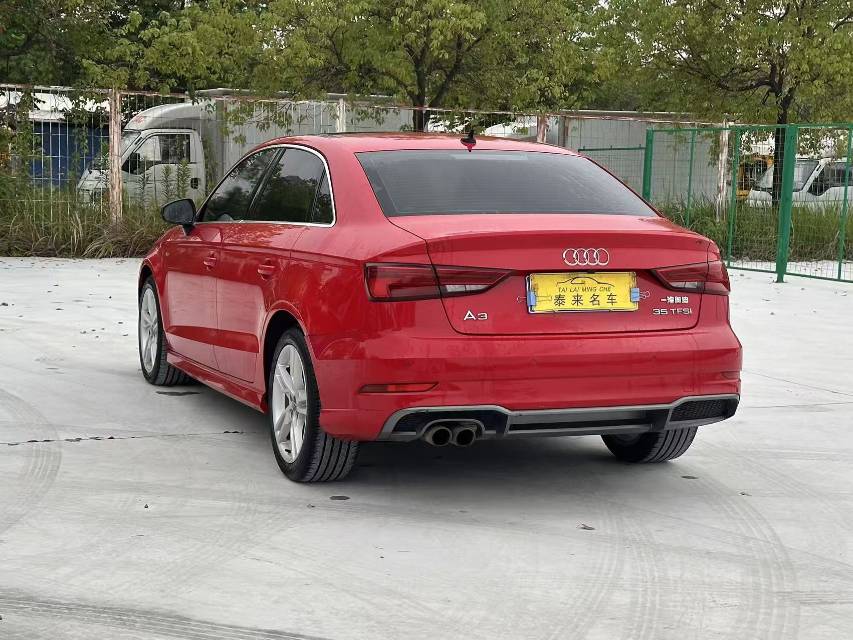 Audi A3 2019 car image #9