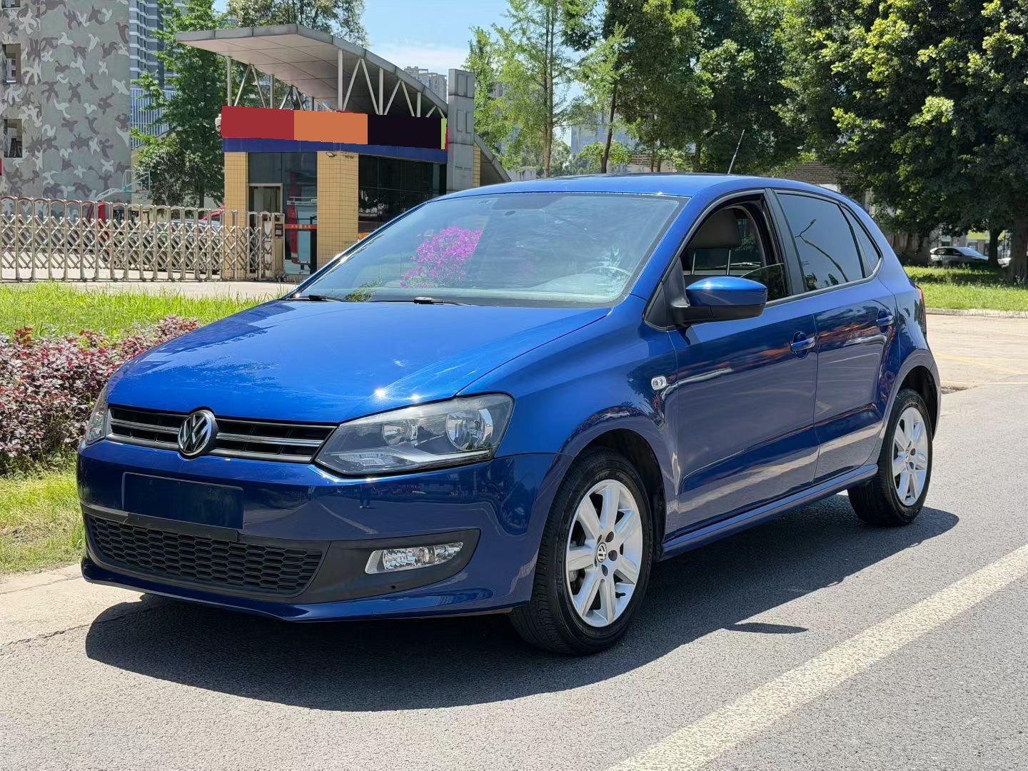 Volkswagen Polo 2014 car image 