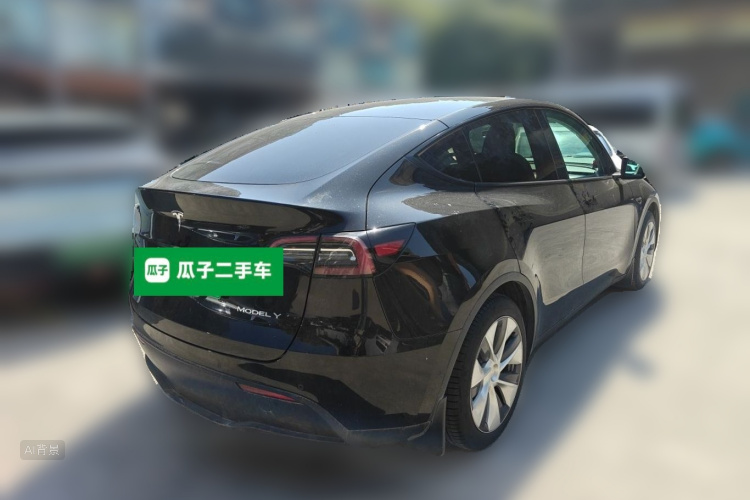Tesla Model Y 2023 immagine di auto #7