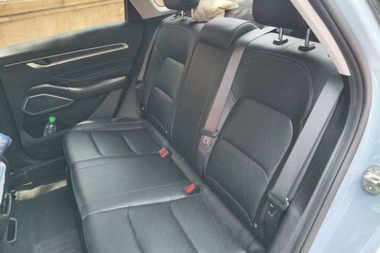 GEELY Emgrand 2023 car image #10