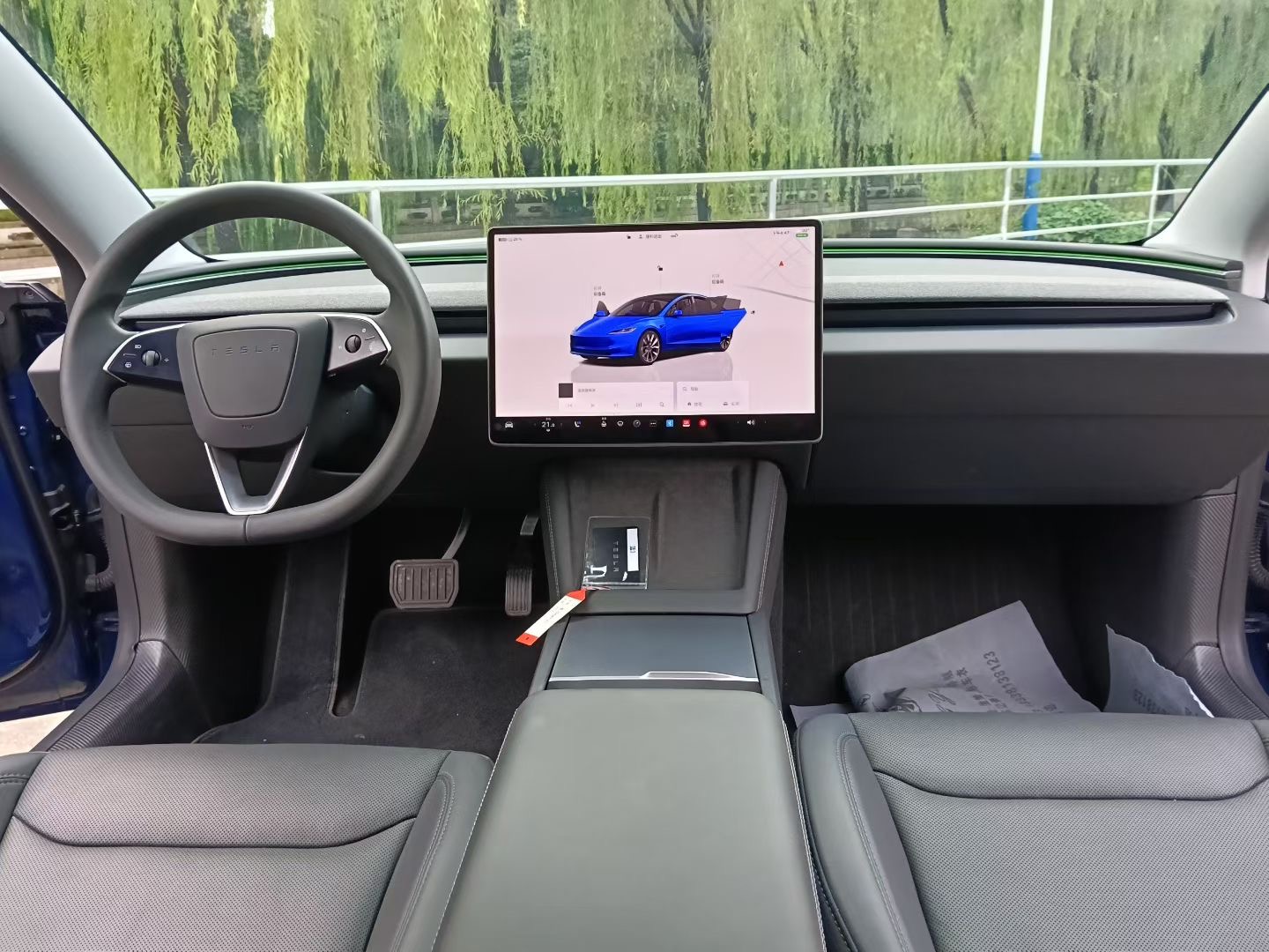Tesla Model 3 2025 car image #7