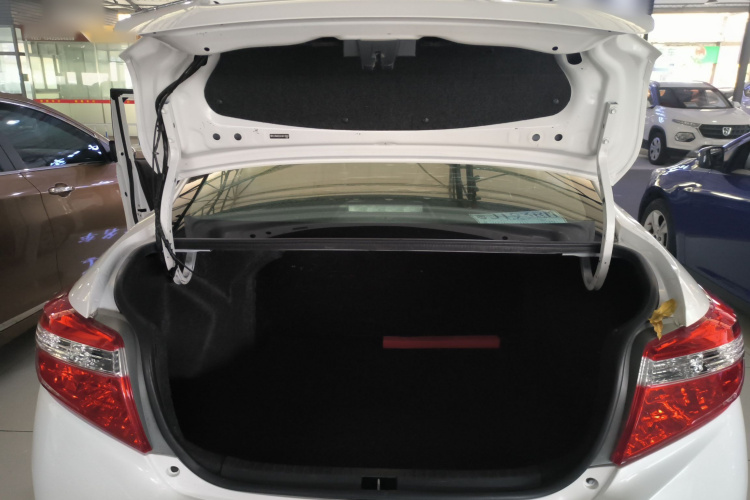 Toyota Vios 2016 image de voiture #19