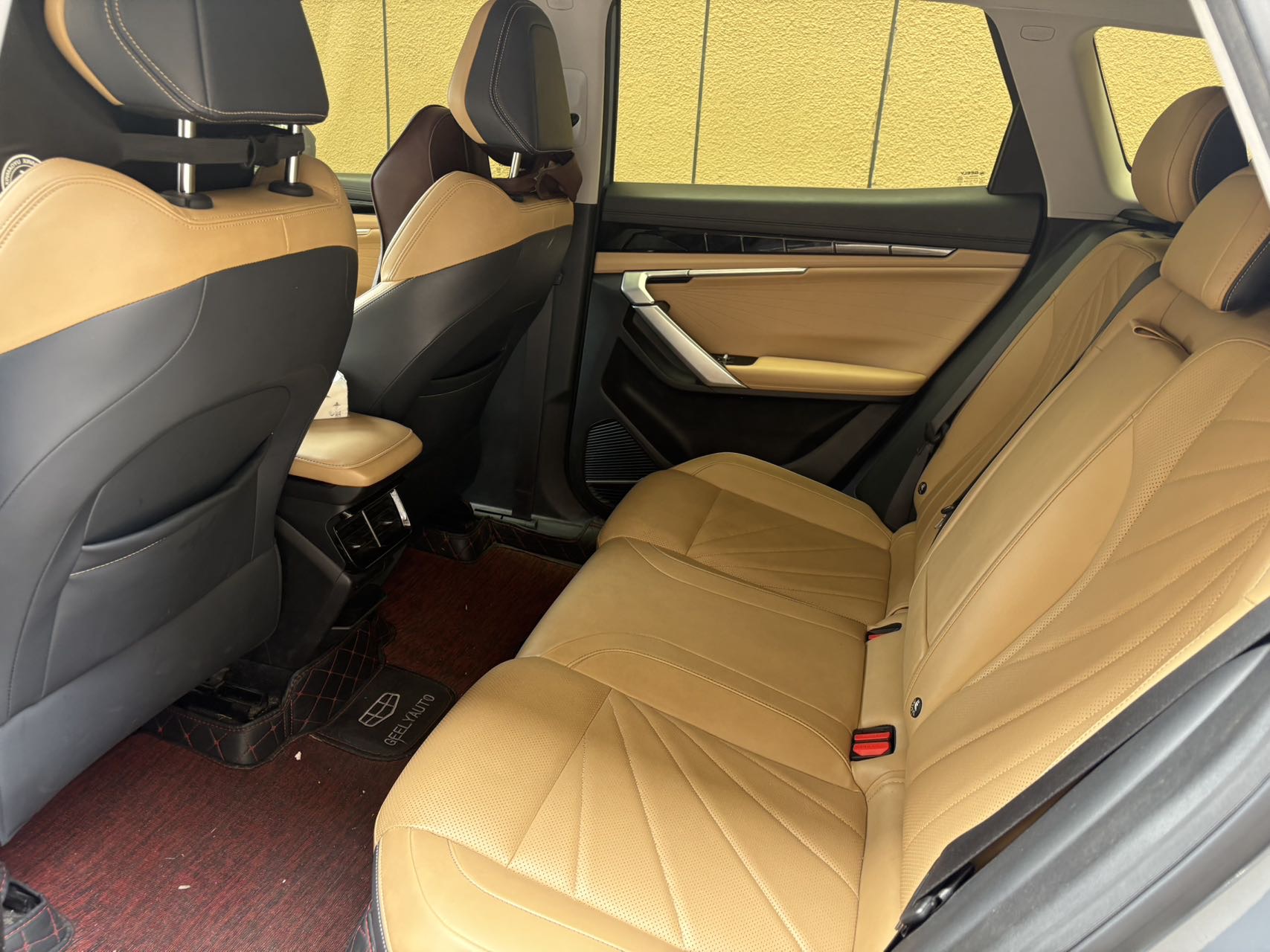 GEELY Boyue L 2023 image de voiture #5