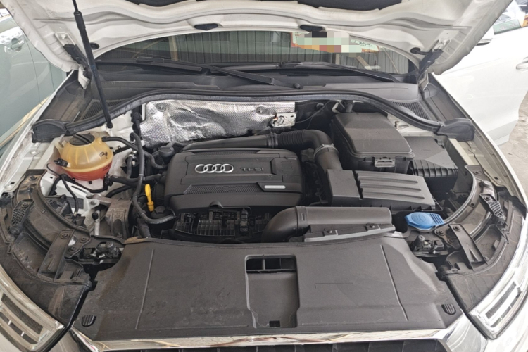 Audi Q3 2018 #20 Audi Q3 2018 car image #20