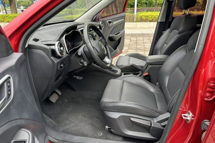 MG ZS 2017 #10 MG ZS 2017 car image #10