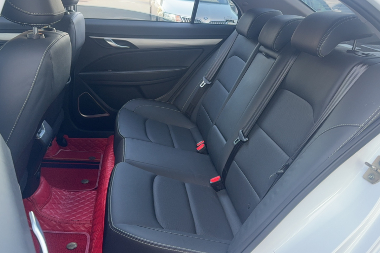 GEELY Emgrand 2020 car image #10