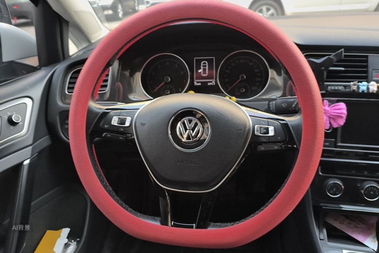 Volkswagen Golf 2018 car image #12