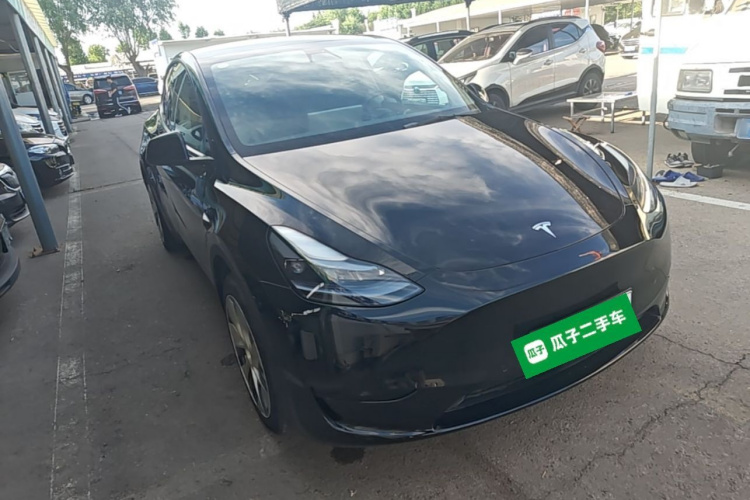 Tesla Model Y 2022 car image #4