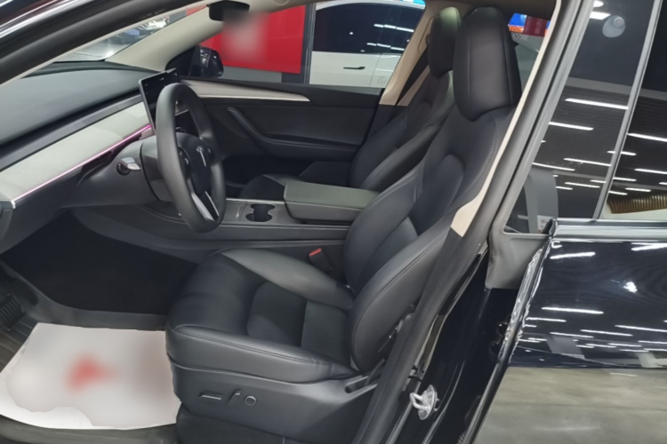 Tesla Model Y 2024 #19 Tesla Model Y 2024 car image #19