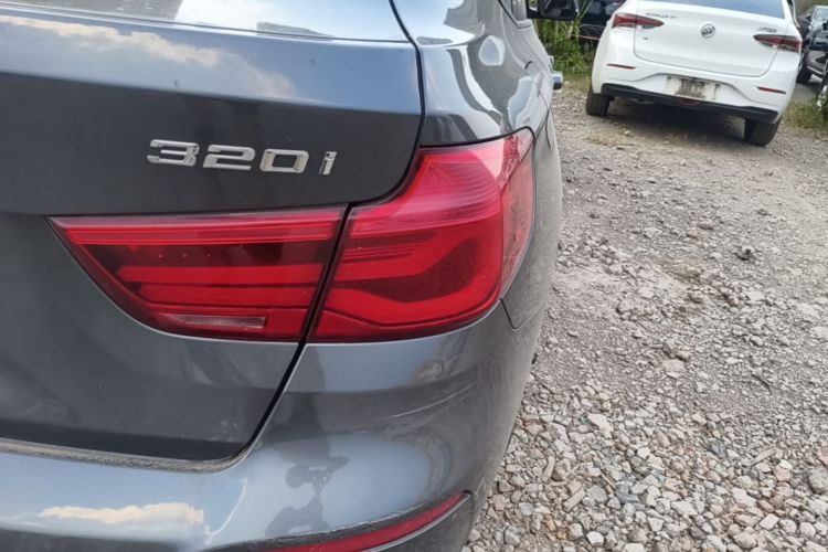 BMW 3 Series GT 2018 #8 BMW 3 Series GT 2018 car image #8