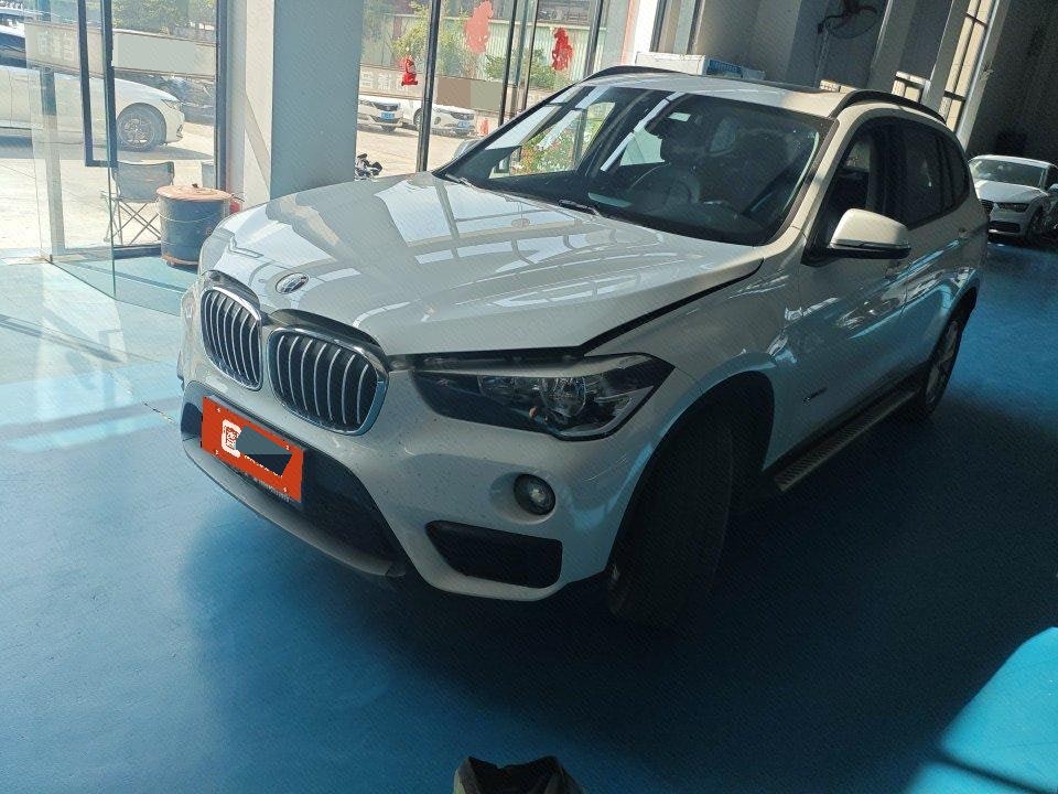 BMW X1 2017 BMW X1 2017 car image