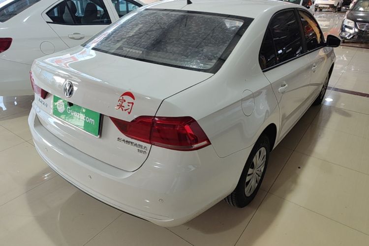 Volkswagen Santana 2018 car image #7