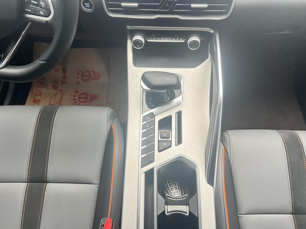 GEELY Coolray 2024 صورة سيارة #12