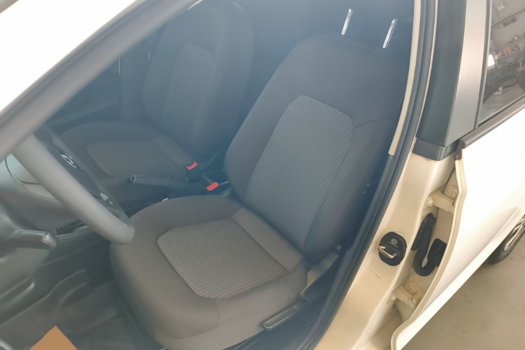 Volkswagen Santana 2018 car image #15