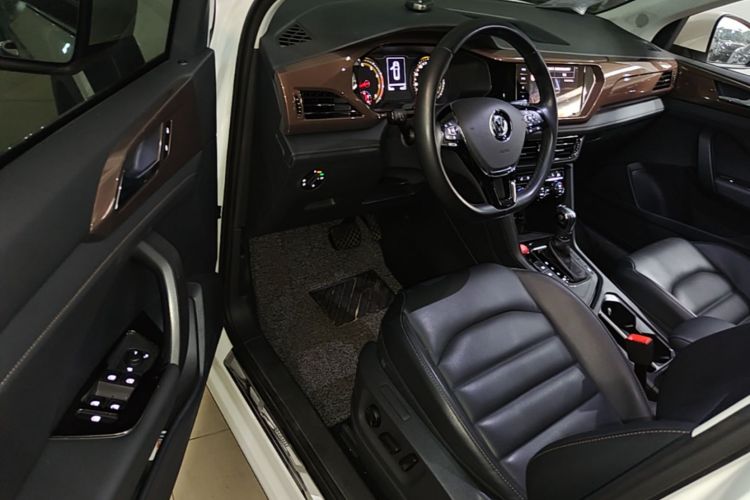 Volkswagen Tharu 2020 image de voiture #16