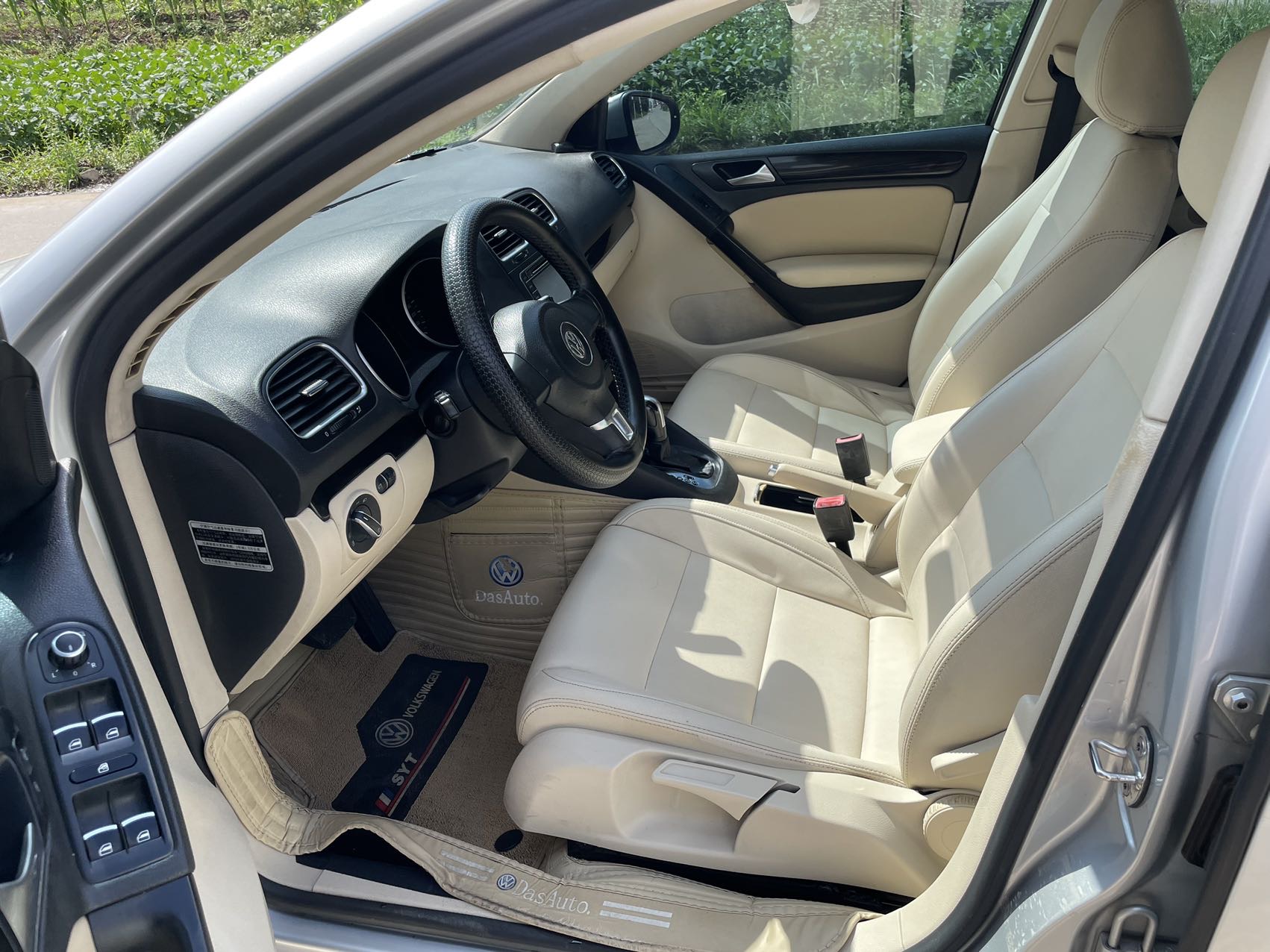 Volkswagen Golf 2013 car image #7