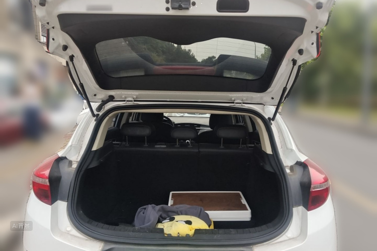 GEELY Emgrand GS 2016 car image #21