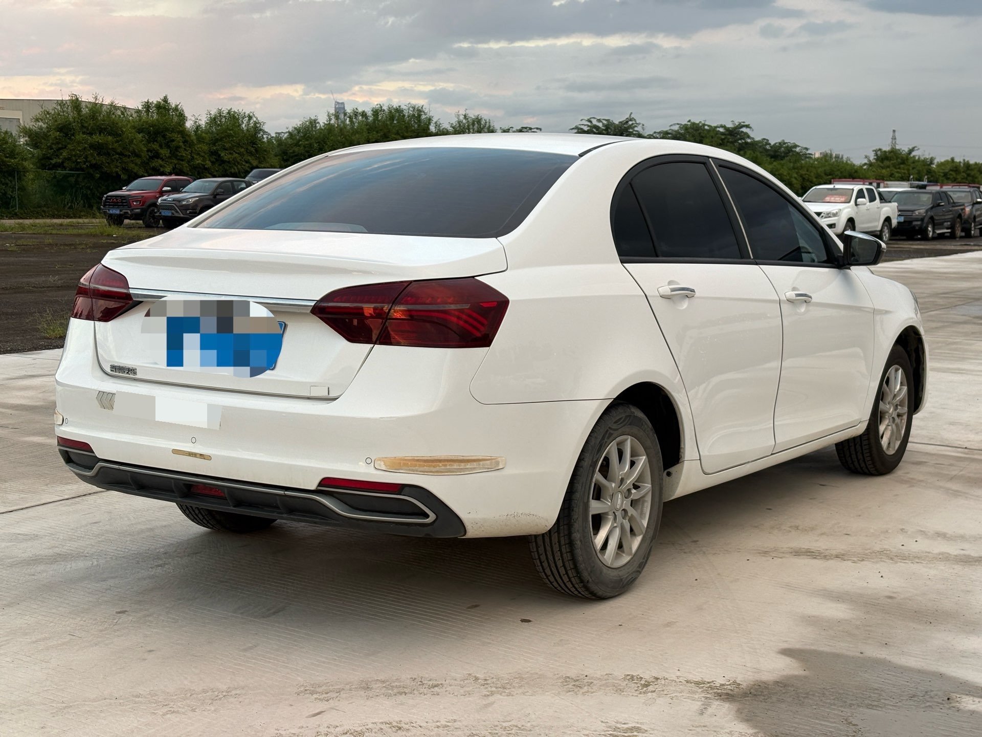 GEELY Emgrand 2021 #6 GEELY Emgrand 2021 car image #6