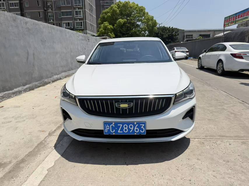 GEELY Emgrand 2023 immagine di auto #2