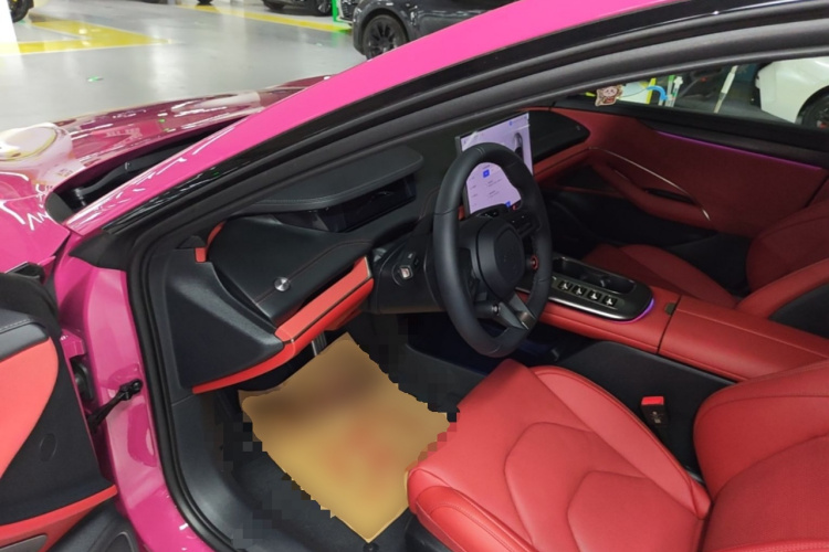 MI SU7 2025 immagine di auto #13