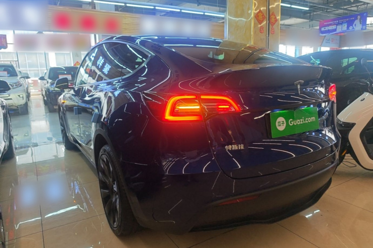 Tesla Model Y 2021 #7 Tesla Model Y 2021 car image #7