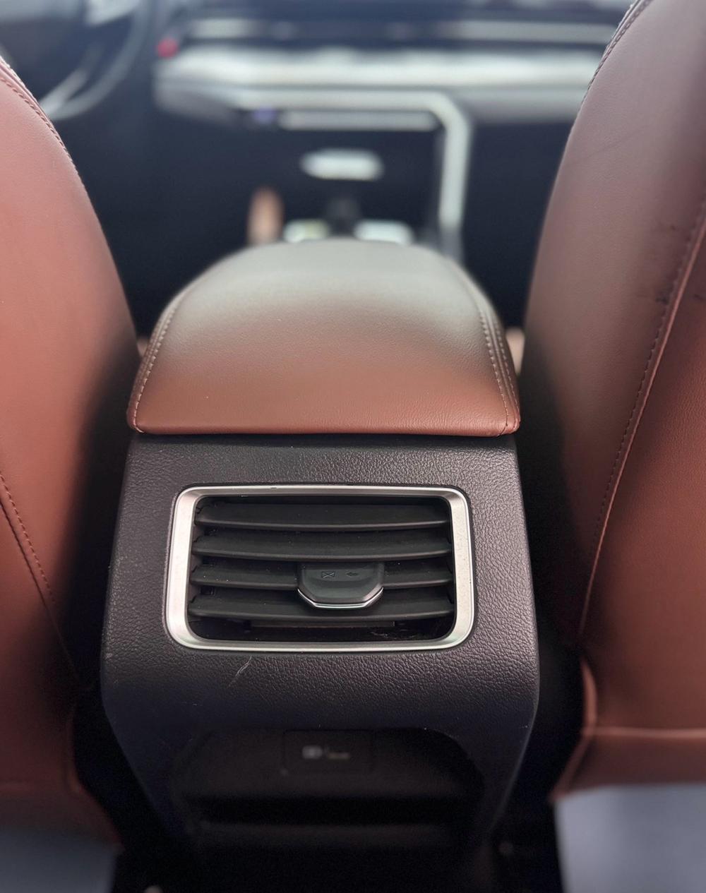 GEELY Vision X6 2022 car image #9