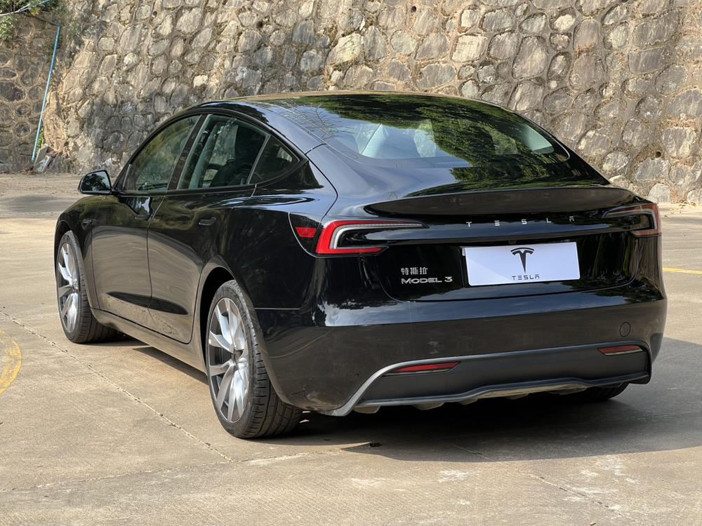 Tesla Model 3 2023 #4 Tesla Model 3 2023 car image #4