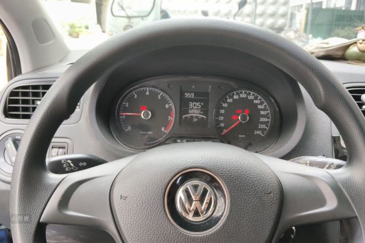 Volkswagen Polo 2016 #13 Volkswagen Polo 2016 car image #13