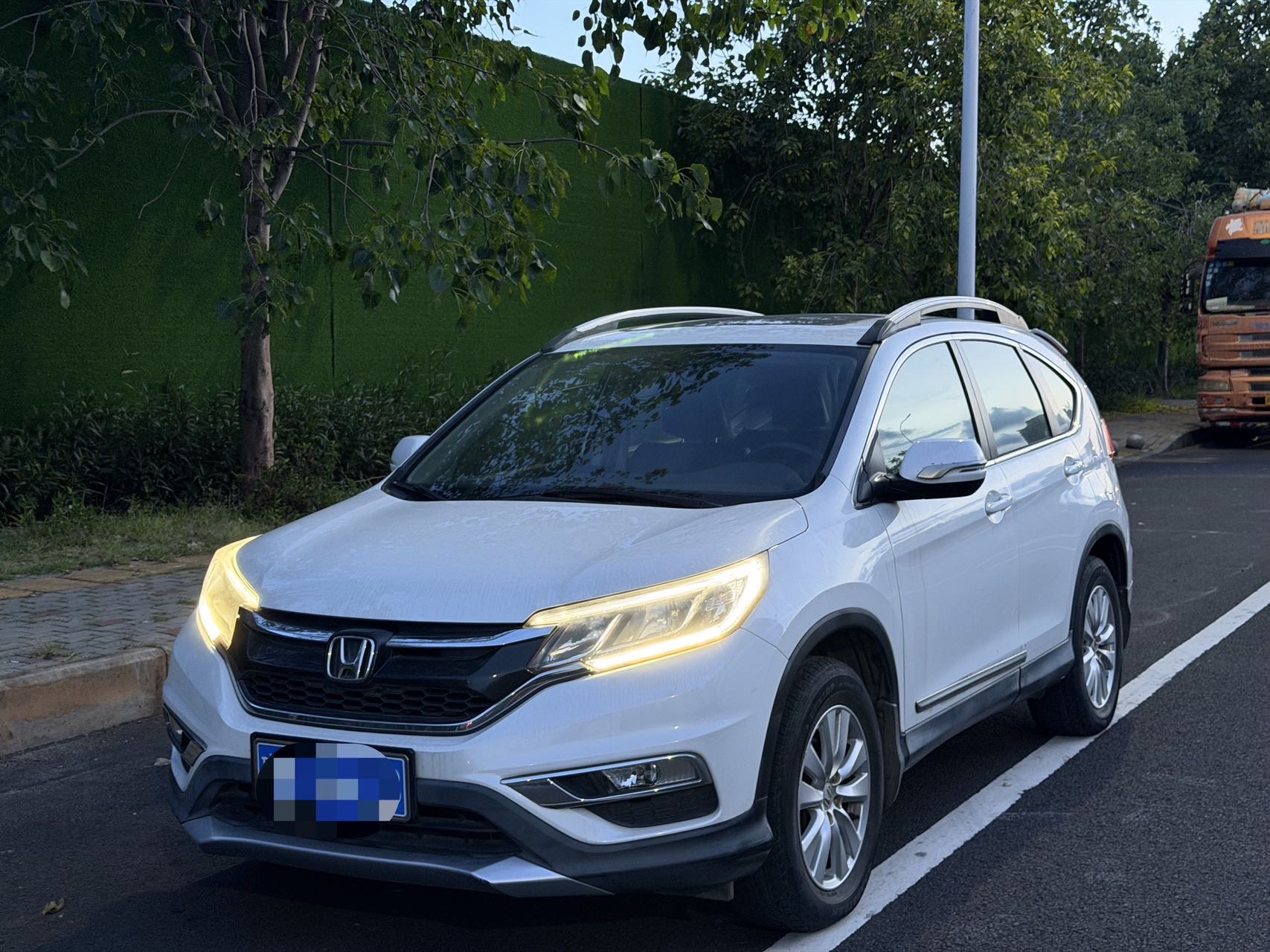 Honda CR-V 2017 Honda CR-V 2017 car image