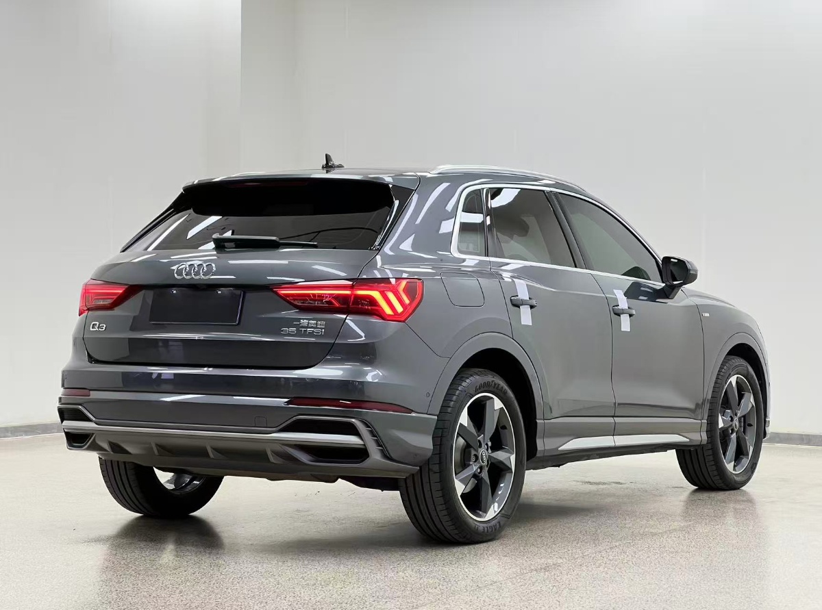 Audi Q3 2022 #9 Audi Q3 2022 car image #9