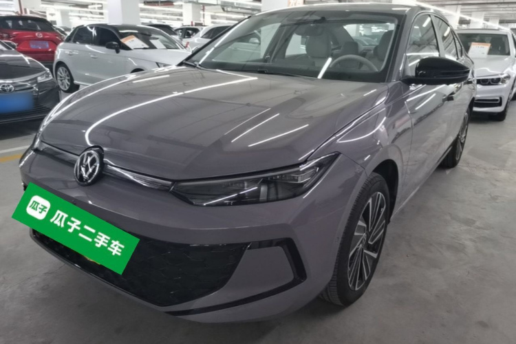 2025 car image #2