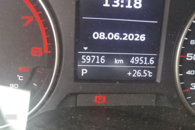 Audi A3 2019 car image #14