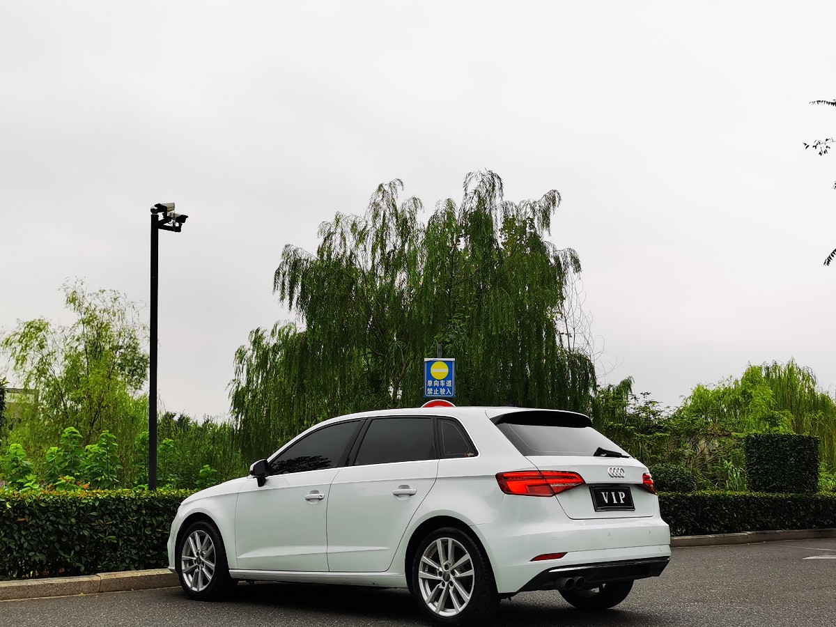 Audi A3 2019 car image #4