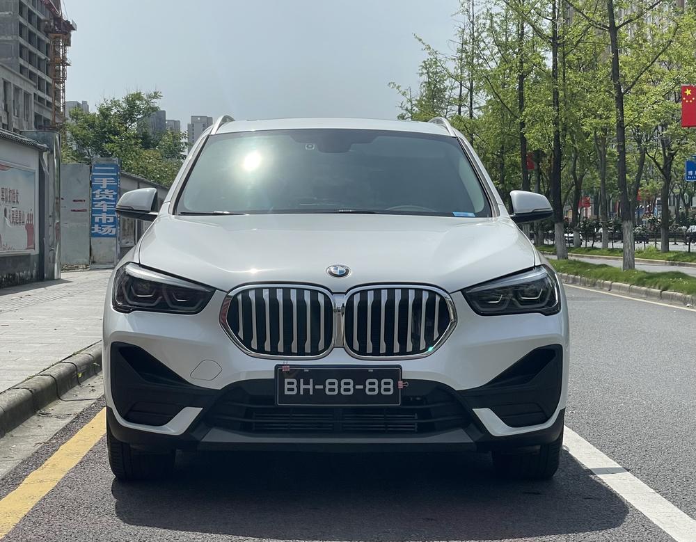 BMW X1 2021 car image #2