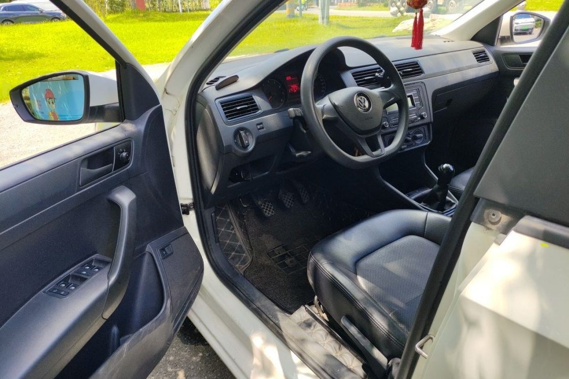 Volkswagen Santana 2019 car image #23