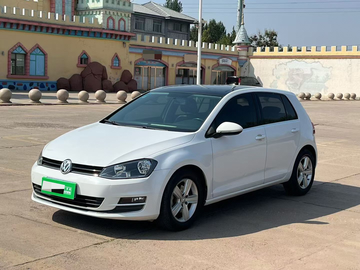Volkswagen Golf 2015 car image 