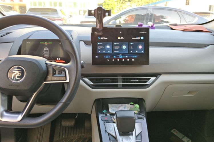 BYD Yuan Pro 2021 car image #13