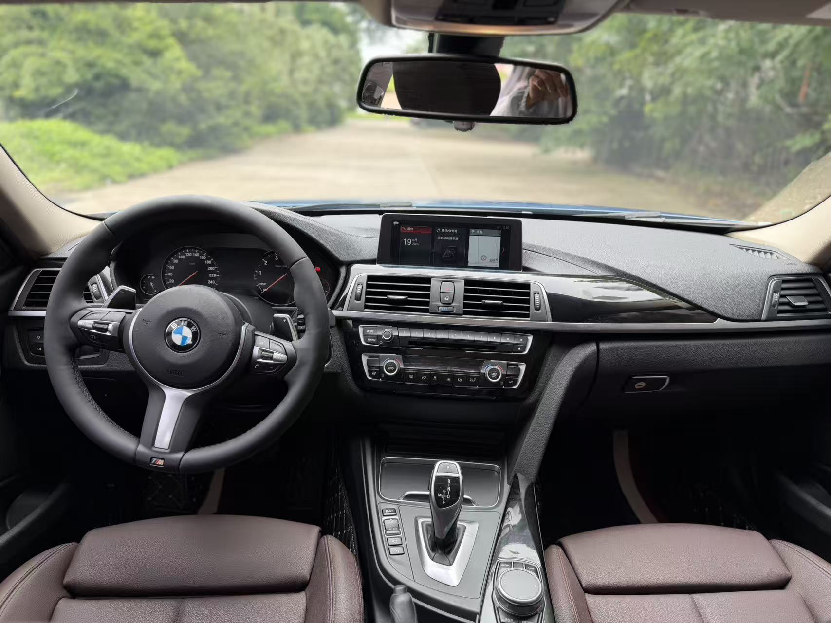 BMW 3 Series 2018 #7 BMW 3 Series 2018 car image #7