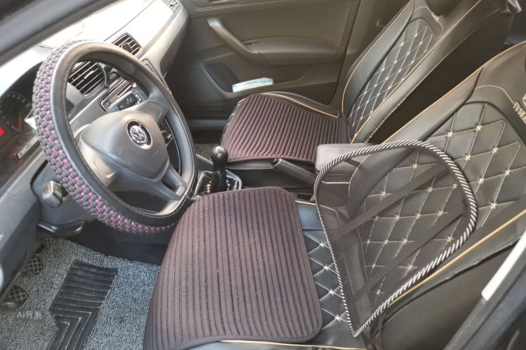 Volkswagen Santana 2017 car image #17
