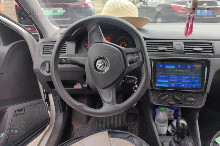 Volkswagen Santana 2018 car image #12