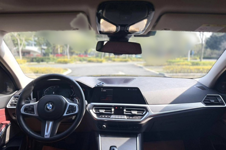 BMW 3 Series 2022 car image #9