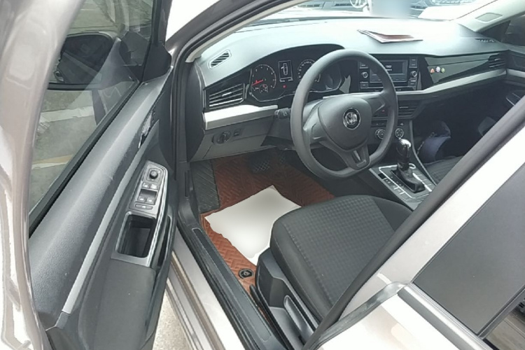Volkswagen Bora 2020 car image #16