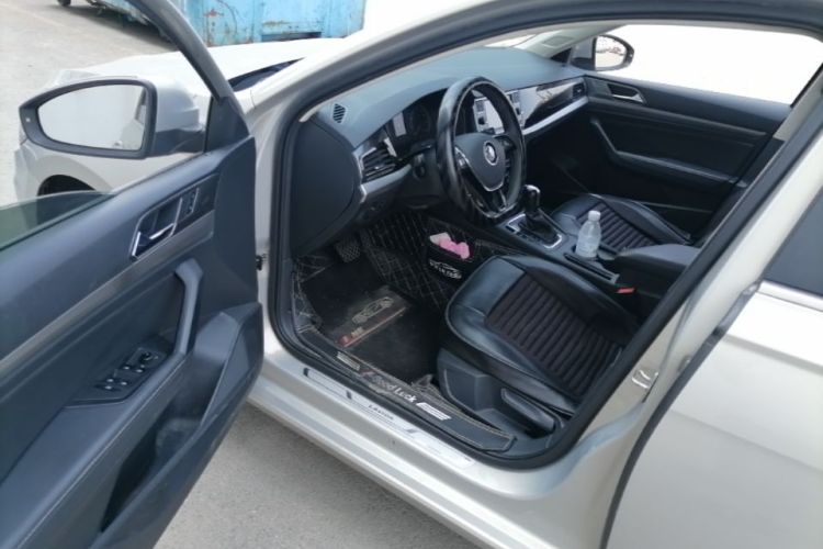 Volkswagen Lavida 2020 car image #18