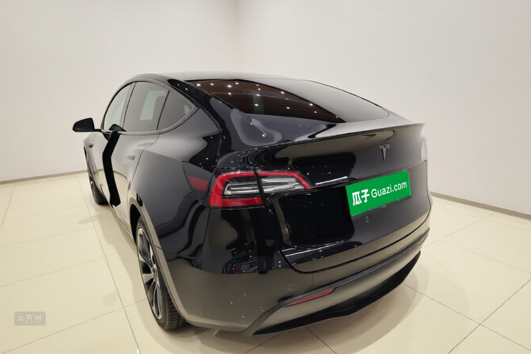 Tesla Model Y 2021 #5 Tesla Model Y 2021 car image #5