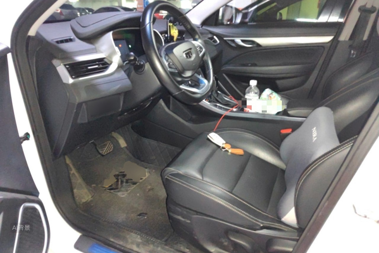 GEELY Emgrand 2019 car image #18